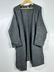 Defacto Young (LCD-297)