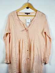 Laura Ashley (SWT-189)