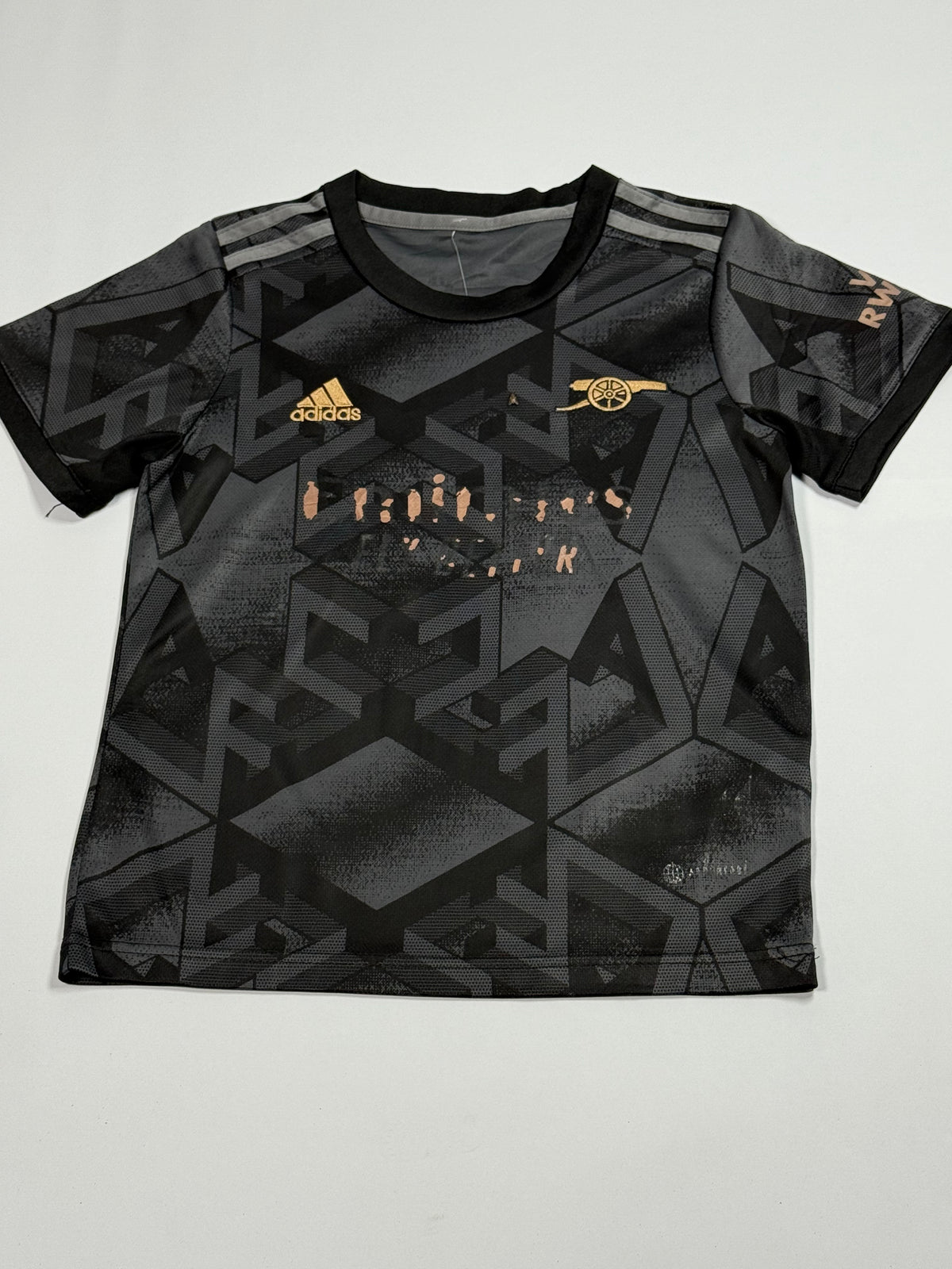 Addidas (BST-36)