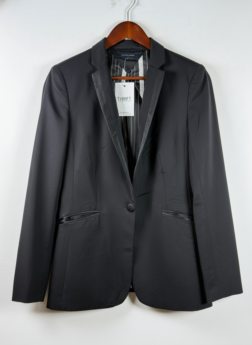 Tommy Hilfiger (WBC-52) Main image